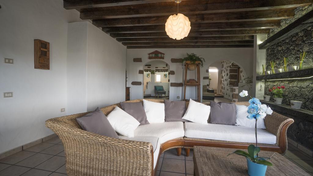Villa With Amazing Views, Jacuzzi And Private Pool San Bartolomé Exterior foto
