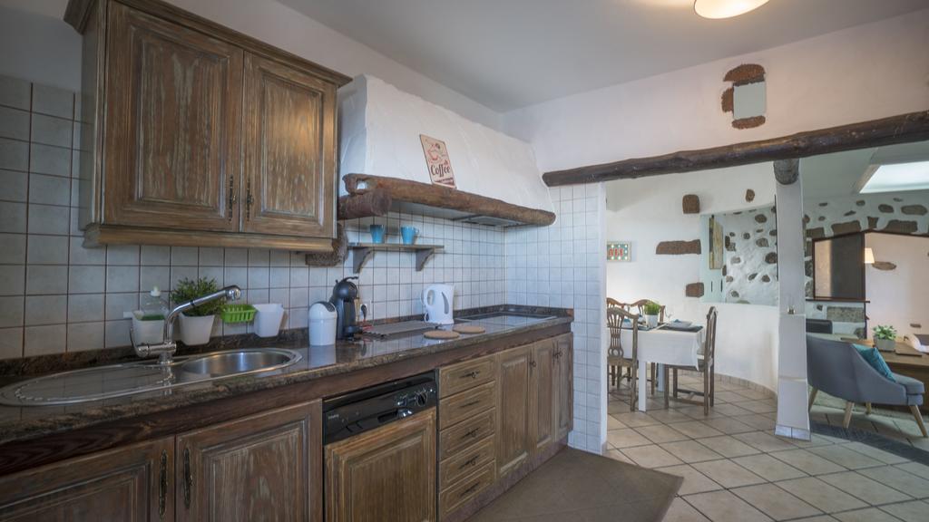 Villa With Amazing Views, Jacuzzi And Private Pool San Bartolomé Exterior foto