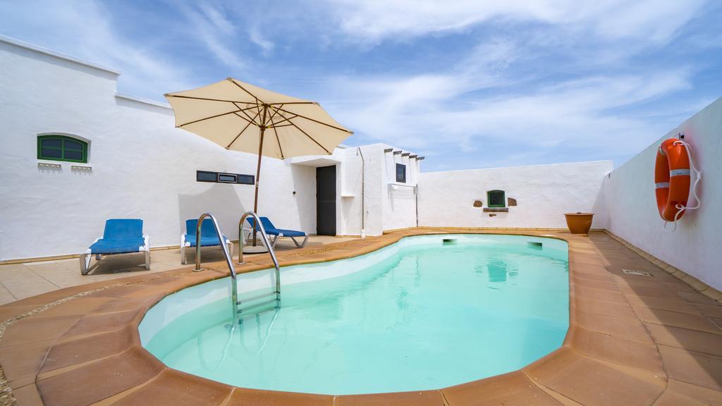 Villa With Amazing Views, Jacuzzi And Private Pool San Bartolomé Exterior foto